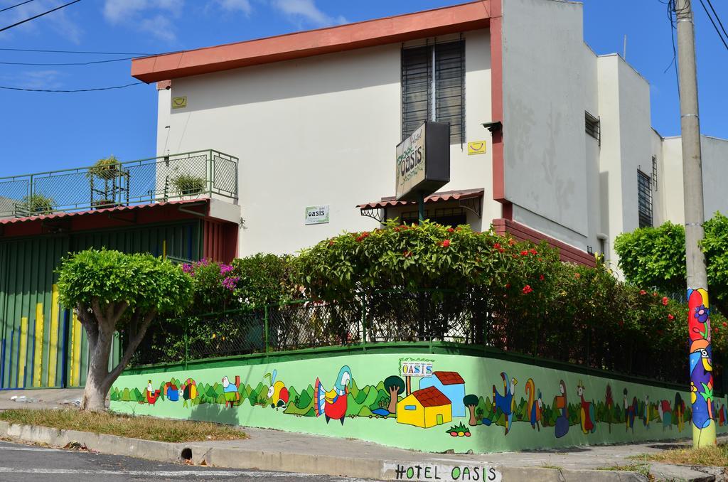 Hotel Oasis San Salvador Exterior photo