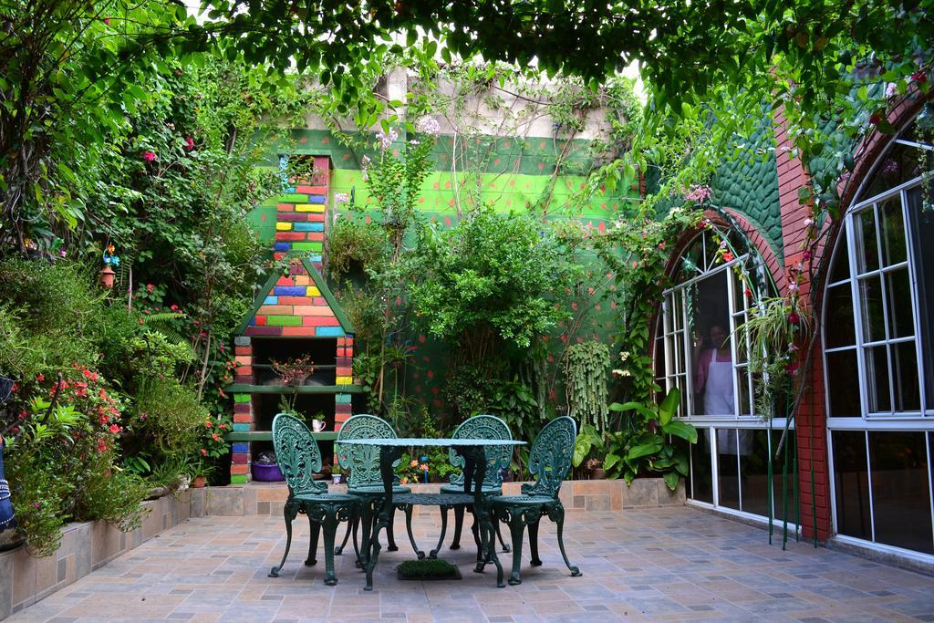 Hotel Oasis San Salvador Exterior photo